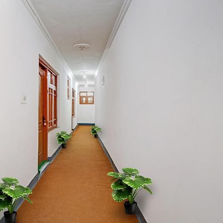 Super Oyo Capital O 91600 The Village Classic Hotel And Restaurant Srīnagar Zewnętrze zdjęcie